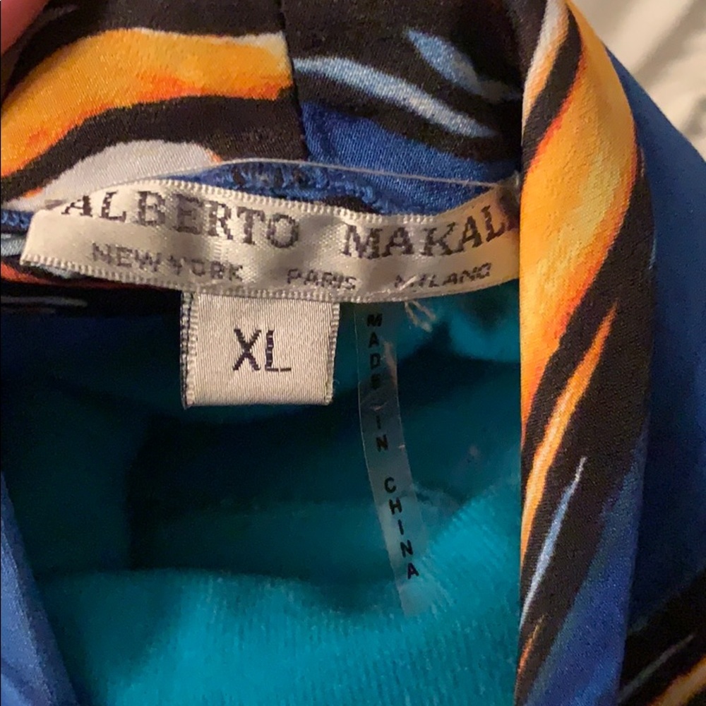 Alberto Makali blouse with cut out shoulders  Xl - Picture 4 of 4